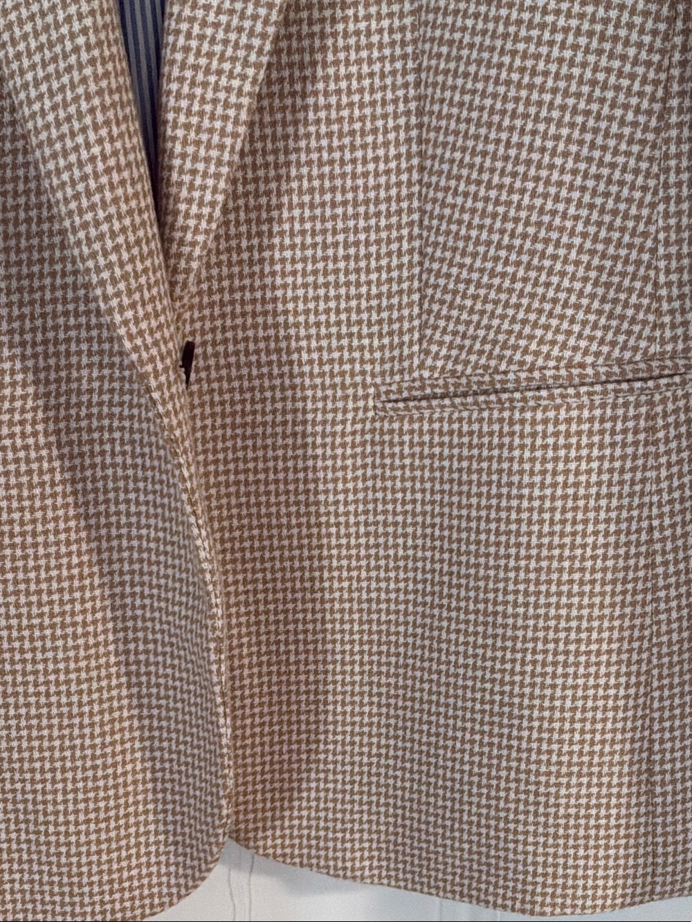 J. Crew Men's Tan Houndstooth Sport Coat - Picture 2 of 9
